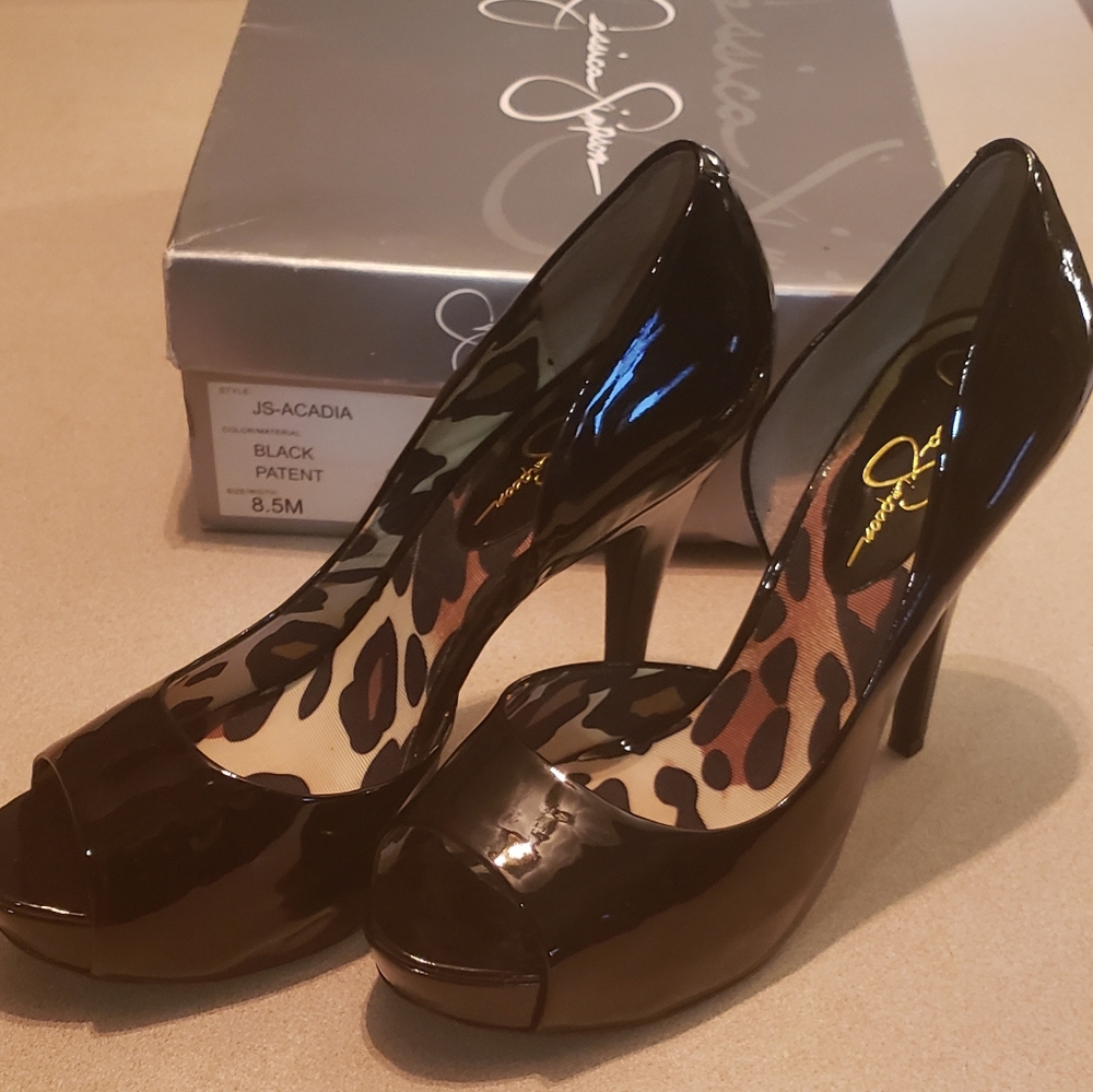 Jessica Simpson 8.5 Platform Pumps / Heels NIB